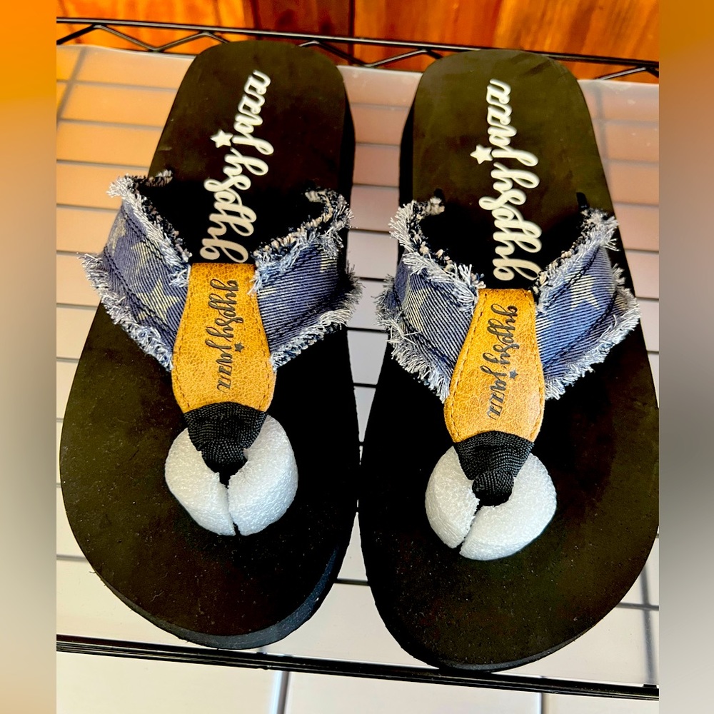 Gypsy Jazz flip flops. Denim blue with stars. NWT & box